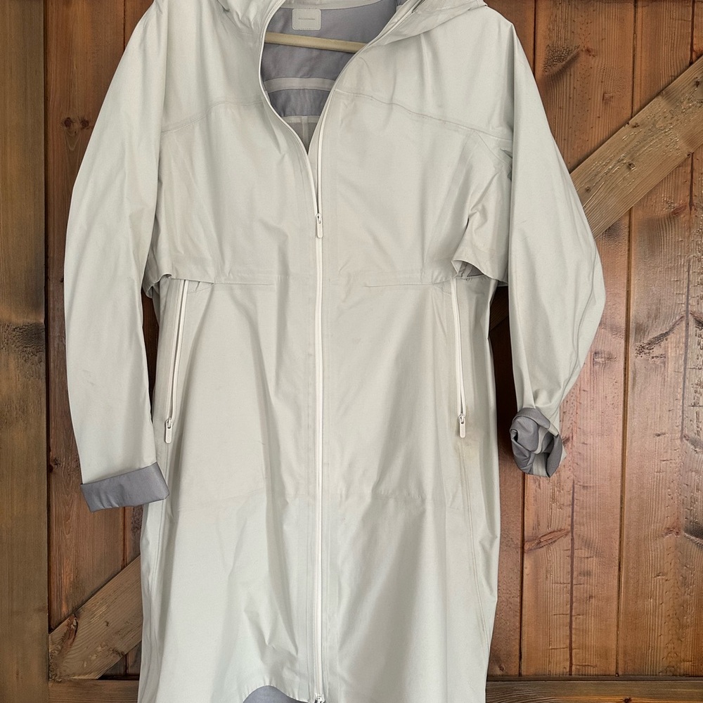 Lululemon Athletica Women's Cream Hooded Trench Coat